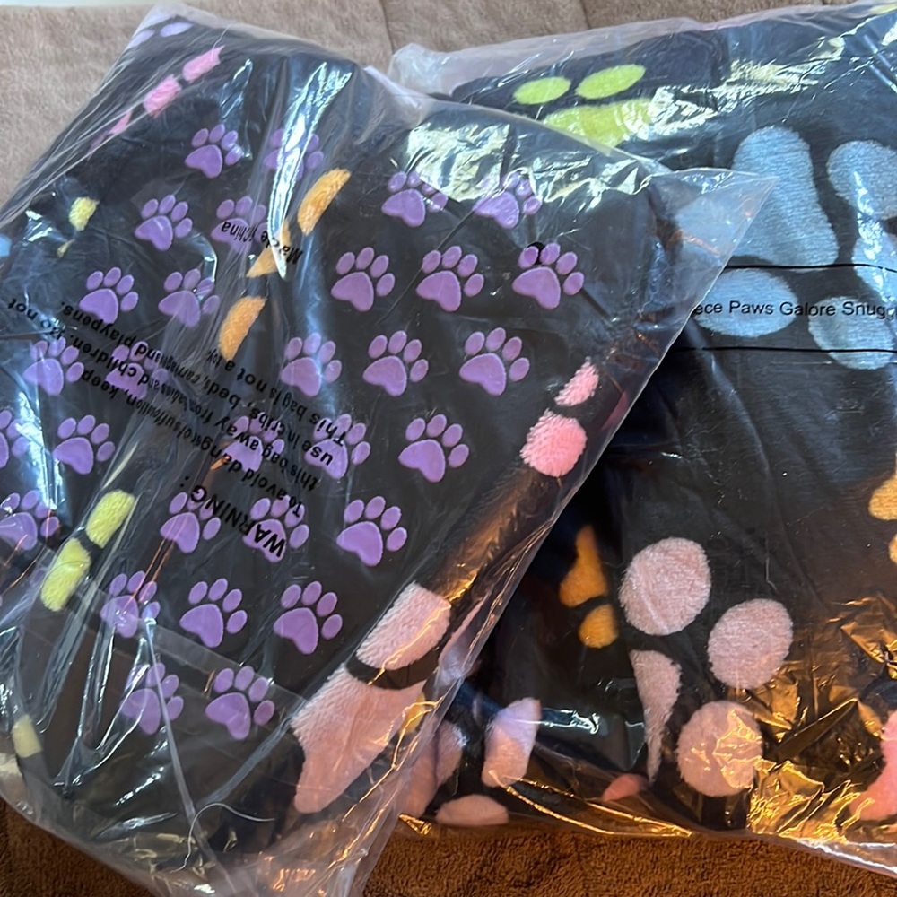 Bundle of The Animal Rescue Site Slipper Socks, Slippers, Pocket Shawl and Watch